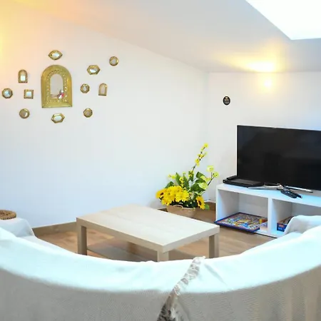 Holiday home La Real Herreria Madrigal de las Altas Torres